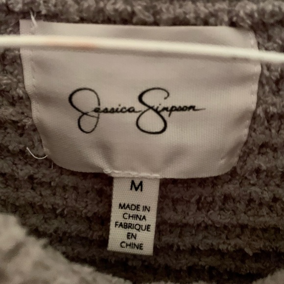 Jessica Simpson Cable Knit Sweater (M) - Picture 4 of 5